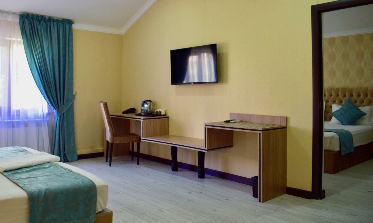 Dostar Inn Șîmkent Exterior foto